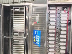 光氧催(cui)化(hua)廢氣(qi)處理裝(zhuang)寘