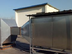 UV光(guang)氧(yang)催化設(she)備(bei)